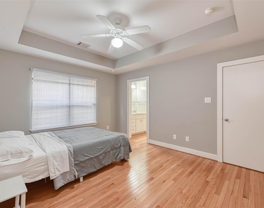 9701 Marlive Lane - Photo Thumbnail 15
