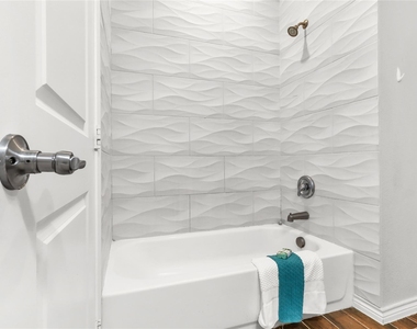 507 E Foley Street - Photo Thumbnail 20
