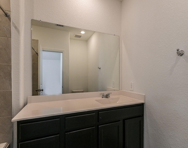 18446 Summit Ranch Drive - Photo Thumbnail 11