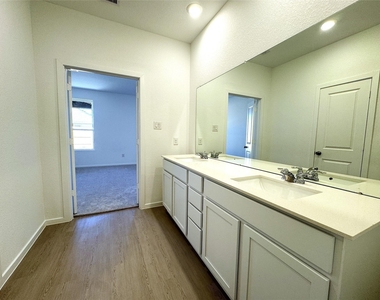 26606 Foxtail Fern Dr - Photo Thumbnail 19