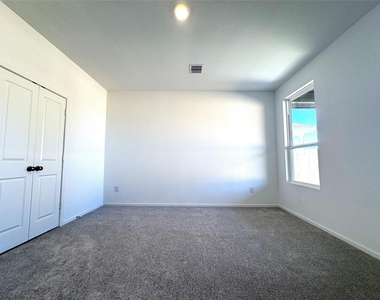 26606 Foxtail Fern Dr - Photo Thumbnail 15