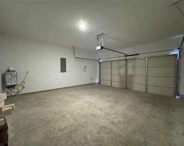 26606 Foxtail Fern Dr - Photo Thumbnail 35