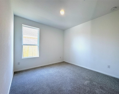 26606 Foxtail Fern Dr - Photo Thumbnail 7