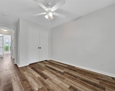 11334 Twain Drive - Photo Thumbnail 6