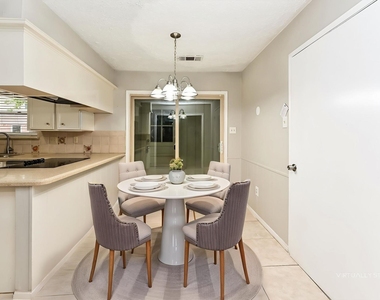 16911 Memorial Oaks Lane - Photo Thumbnail 6