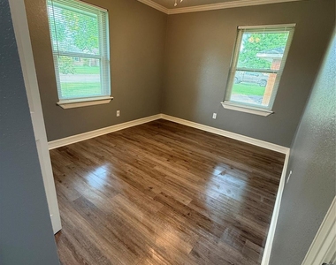 104 Mimosa Street - Photo Thumbnail 9
