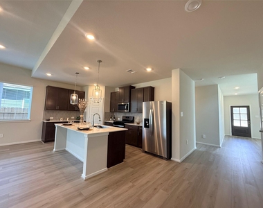 16270 Parish Pointe Court - Photo Thumbnail 13