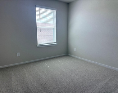 16270 Parish Pointe Court - Photo Thumbnail 38