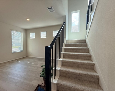 16270 Parish Pointe Court - Photo Thumbnail 27