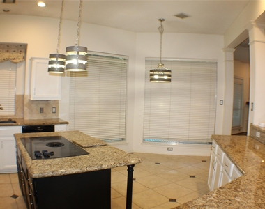 642 Avery Drive - Photo Thumbnail 16