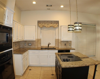 642 Avery Drive - Photo Thumbnail 15