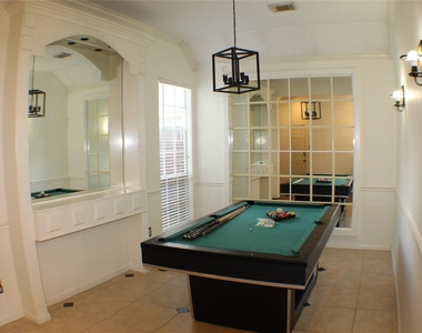 642 Avery Drive - Photo Thumbnail 3