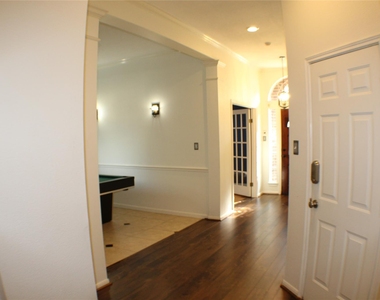 642 Avery Drive - Photo Thumbnail 10