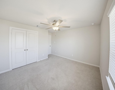 7426 Cattail Falls Lane - Photo Thumbnail 18