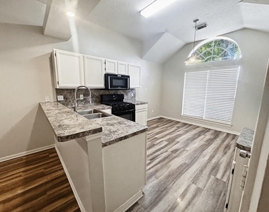 31248 N Head Drive - Photo Thumbnail 14