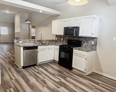 31248 N Head Drive - Photo Thumbnail 12