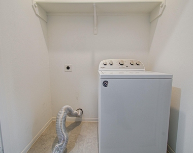 1743 Dominica Drive - Photo Thumbnail 31