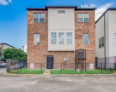 1743 Dominica Drive - Photo Thumbnail 4