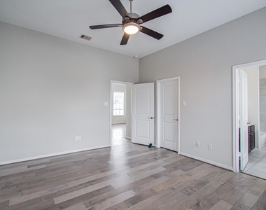 1743 Dominica Drive - Photo Thumbnail 23