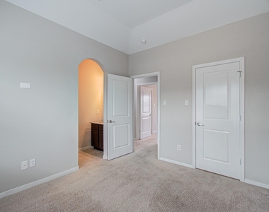 1743 Dominica Drive - Photo Thumbnail 33