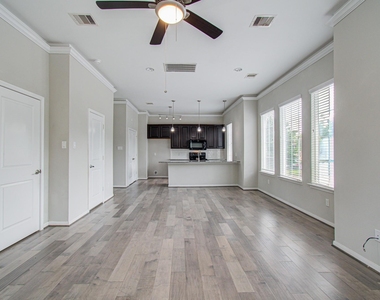 1743 Dominica Drive - Photo Thumbnail 11