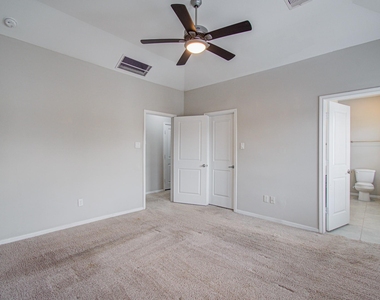 1743 Dominica Drive - Photo Thumbnail 37
