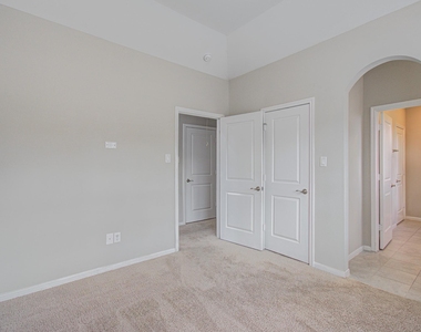 1743 Dominica Drive - Photo Thumbnail 28