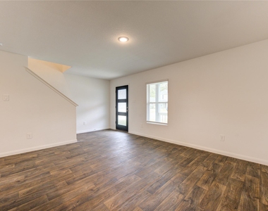 16356 Jasmine Marie Place - Photo Thumbnail 4