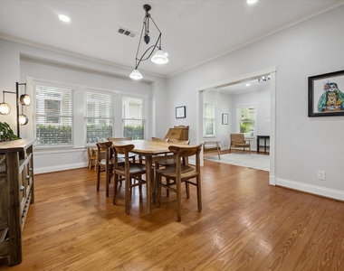 412 W 22nd Street - Photo Thumbnail 7