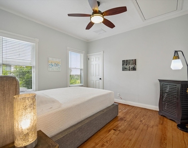 412 W 22nd Street - Photo Thumbnail 19