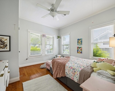 412 W 22nd Street - Photo Thumbnail 22