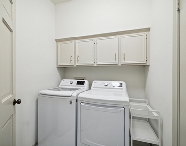2417 Blue Bonnet Boulevard - Photo Thumbnail 22