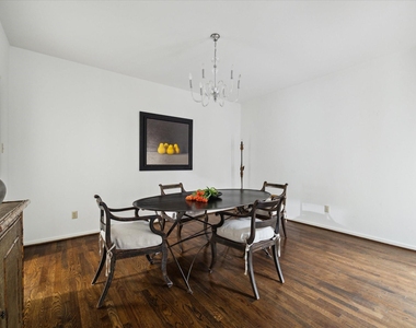 2417 Blue Bonnet Boulevard - Photo Thumbnail 8