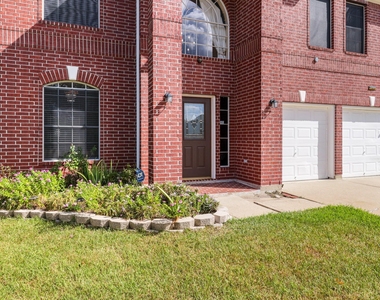 6310 Eldridge View Drive - Photo Thumbnail 3