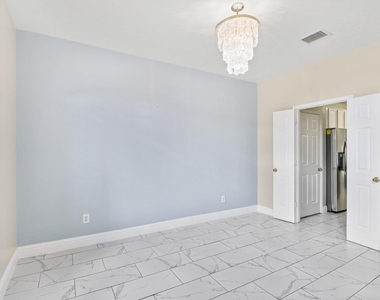 6310 Eldridge View Drive - Photo Thumbnail 5