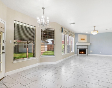 6310 Eldridge View Drive - Photo Thumbnail 10