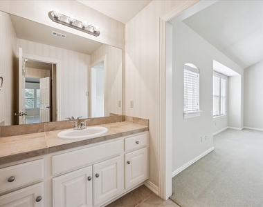 2210 Bywater Drive - Photo Thumbnail 45