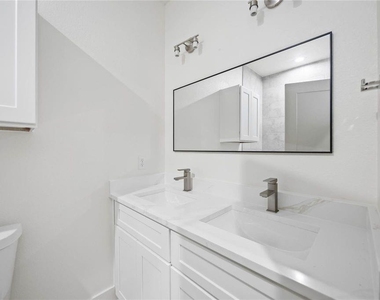 5222 Gold Street - Photo Thumbnail 9