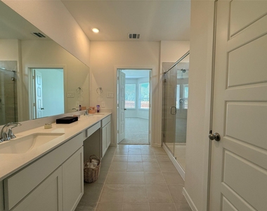 16262 Parish Pointe Court - Photo Thumbnail 30
