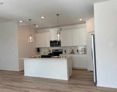 16262 Parish Pointe Court - Photo Thumbnail 14