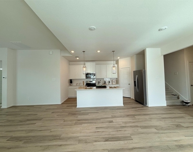 16262 Parish Pointe Court - Photo Thumbnail 12