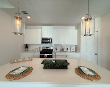16262 Parish Pointe Court - Photo Thumbnail 34