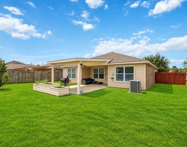 9903 Garnet Springs Drive - Photo Thumbnail 27