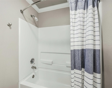 9903 Garnet Springs Drive - Photo Thumbnail 8