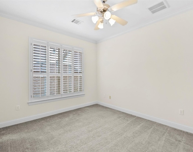 5006 Gibson Street - Photo Thumbnail 13