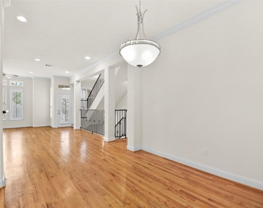 5006 Gibson Street - Photo Thumbnail 8