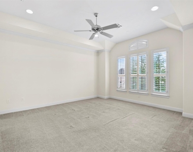 5006 Gibson Street - Photo Thumbnail 14