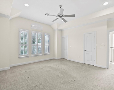 5006 Gibson Street - Photo Thumbnail 15