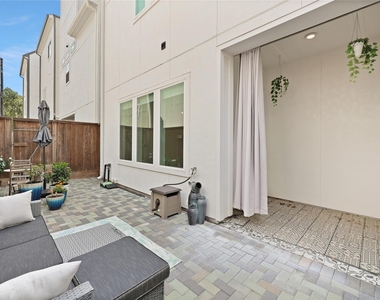 3508 Bridgewater Oaks Lane - Photo Thumbnail 11