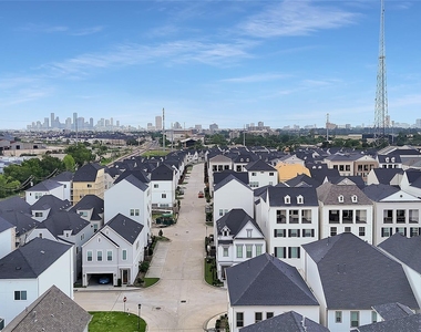 3508 Bridgewater Oaks Lane - Photo Thumbnail 15